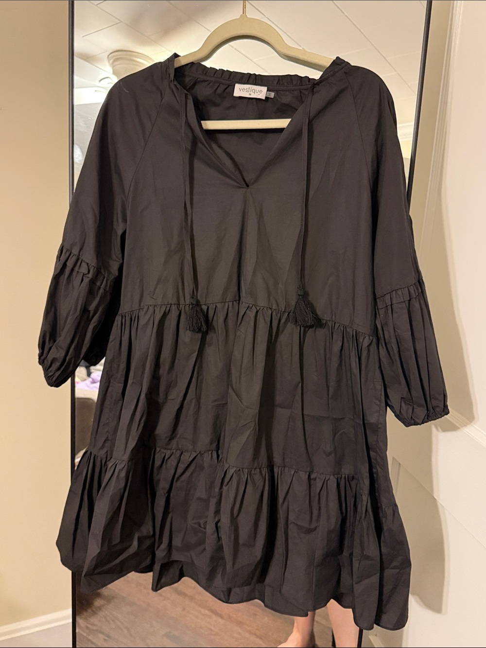 Like new vestique Black Tiered Peasant Tunic